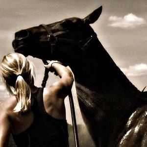 Meet your Posher, Julia